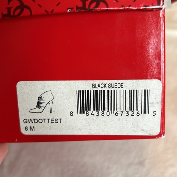 Guess "Dottest" Black Suede Scrunched Zip Ankle Bootie/Shoe Women's Size 8M - Picture 14 of 14